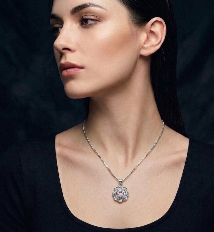 Luxury Pendant Collection – Premium Gold & Silver Necklaces for Women