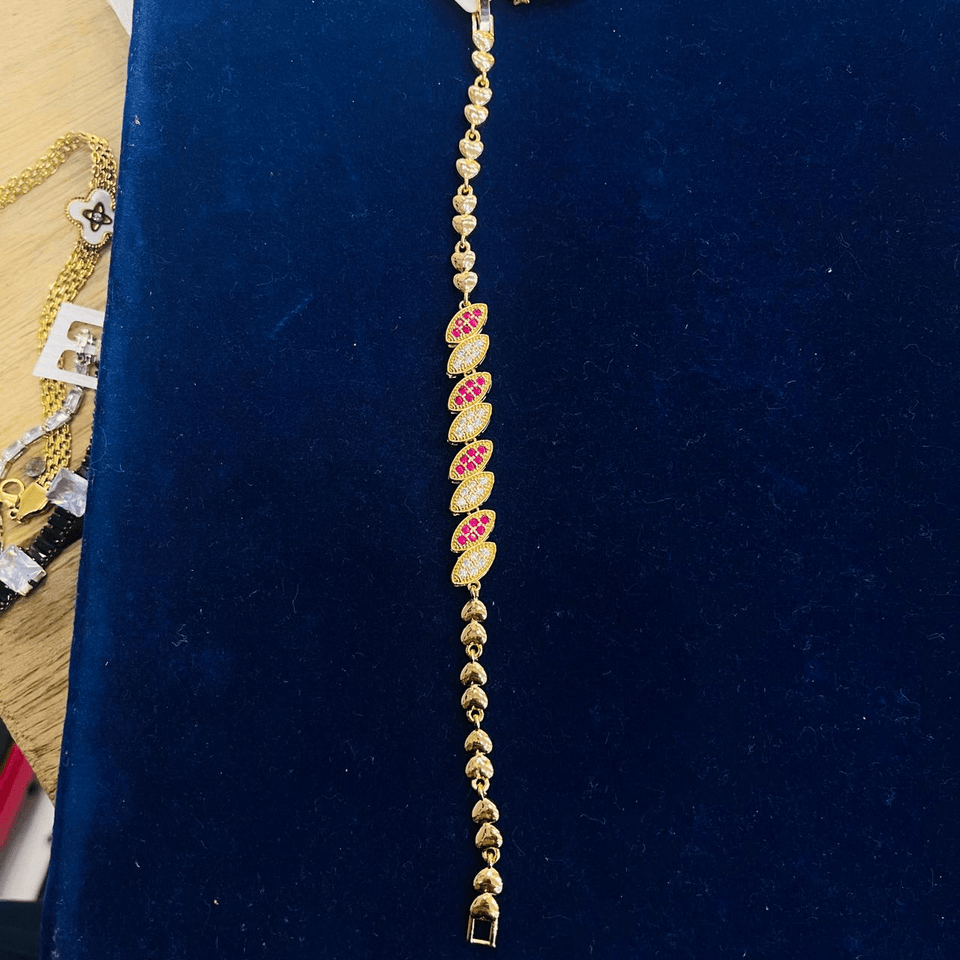 Heart Charm Crystal Link Bracelet – Gold & Pink Edition