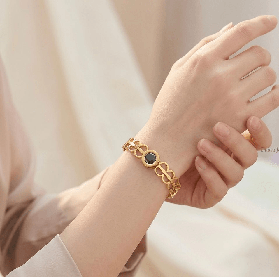 Luxury Gold Bracelet Collection