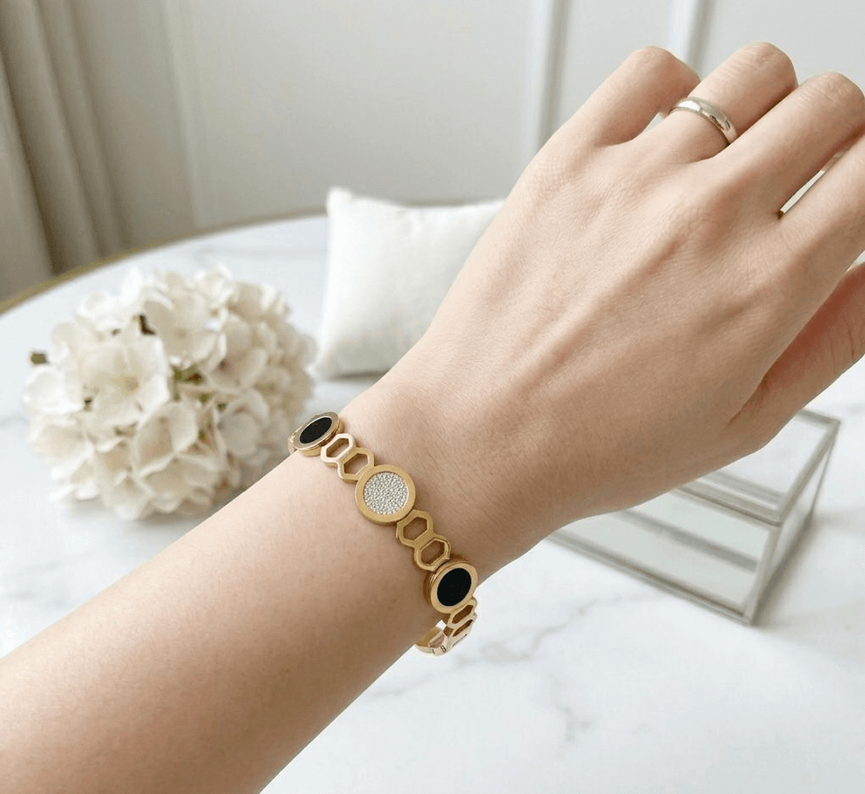 Luxury Gold Bracelet Collection