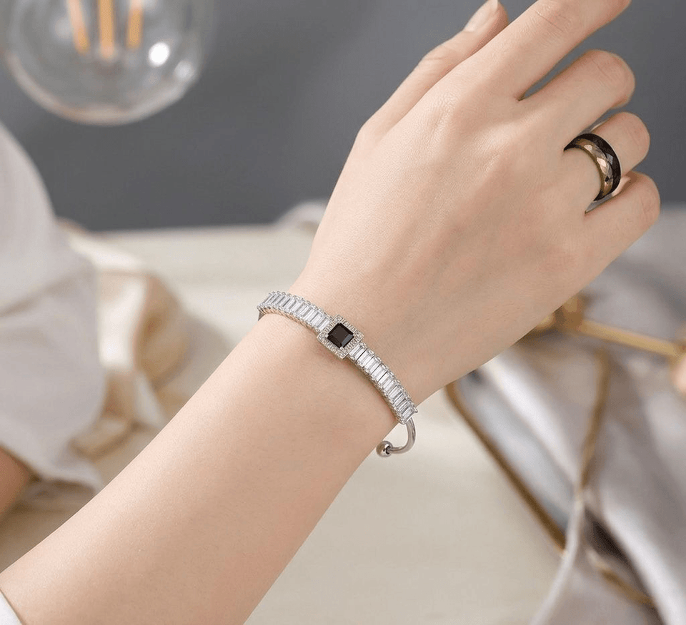 Luxury Gold Bracelet Collection